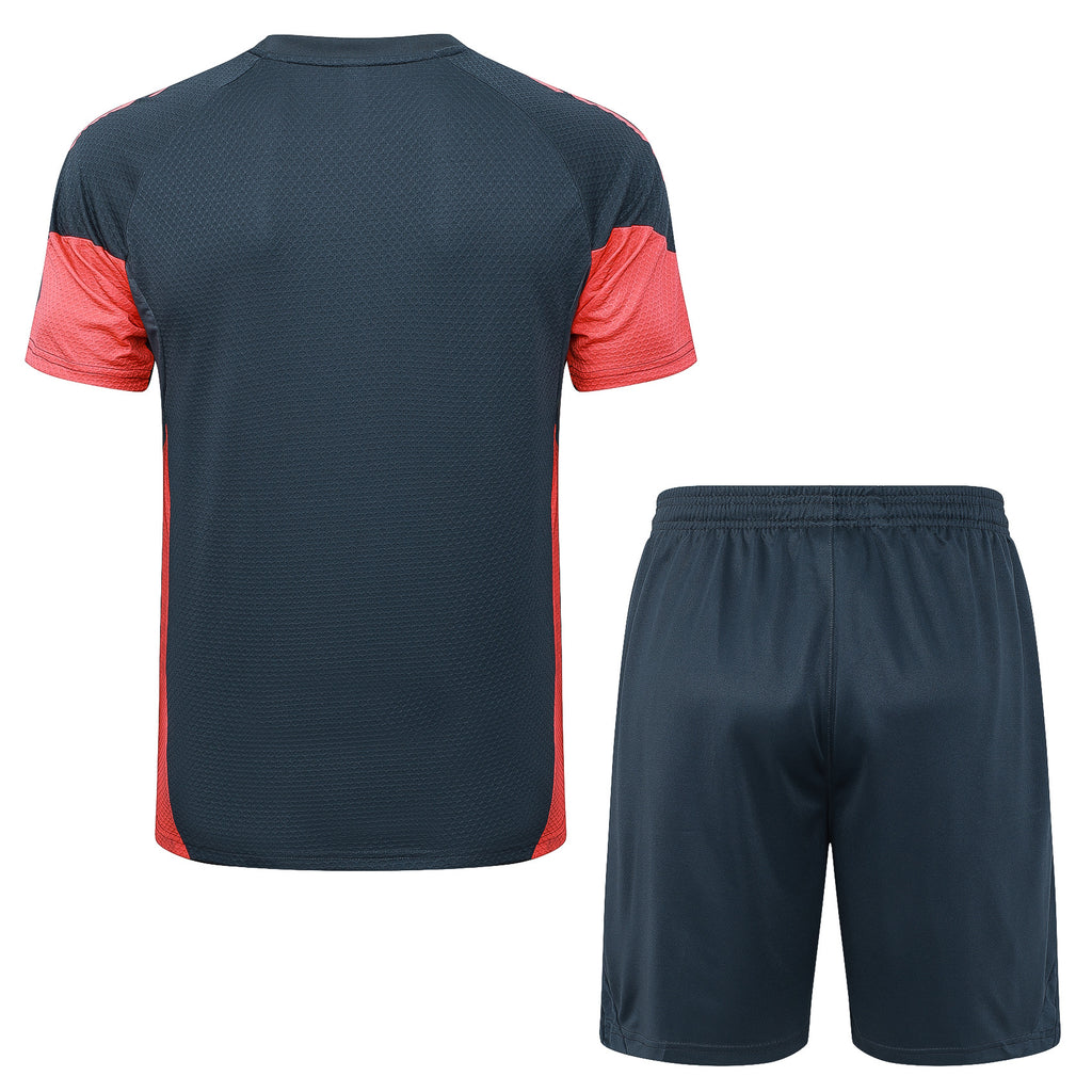 Conjunto de Entrenamiento Corto Bayern Múnich - 2025/26