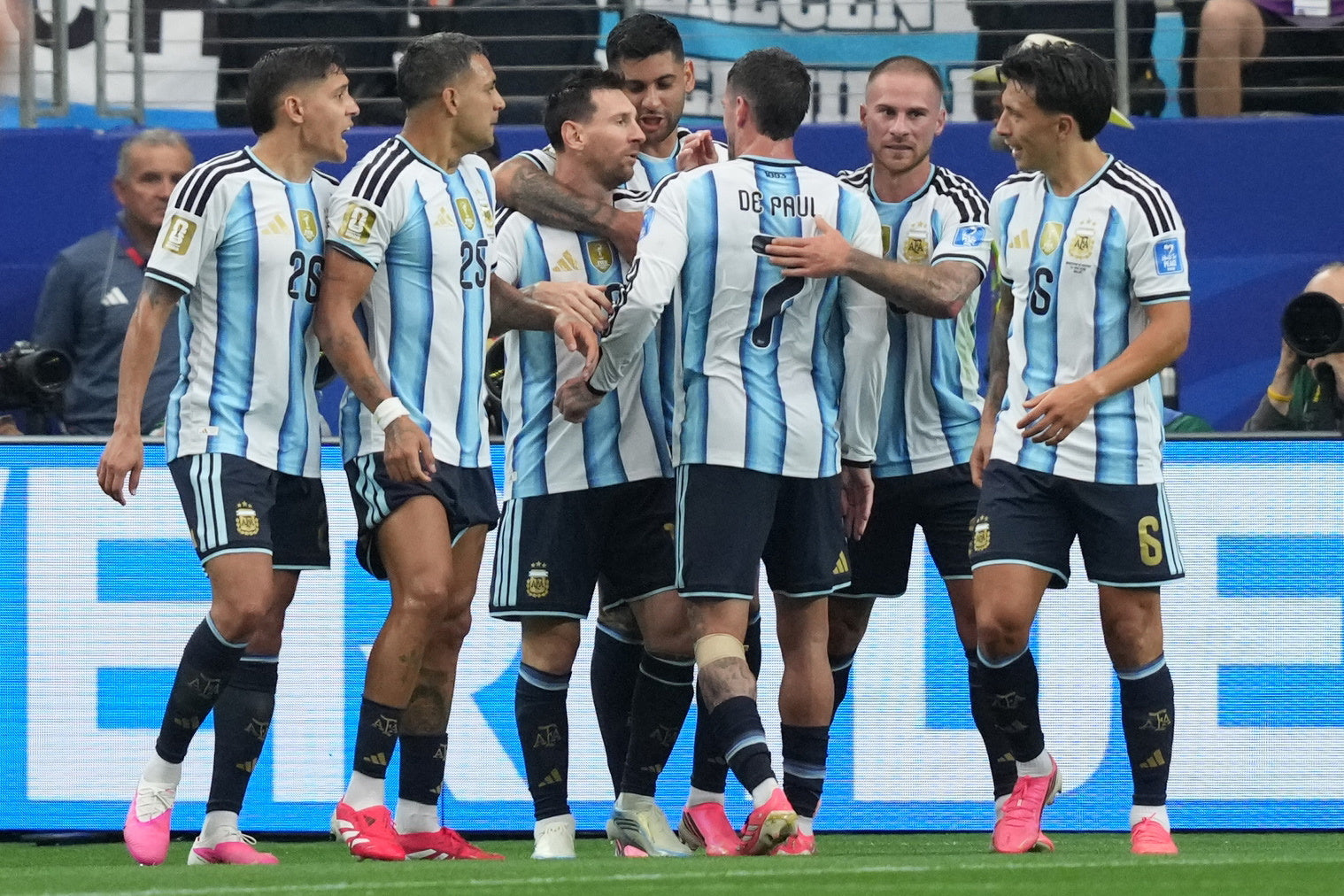 Pantalón Corto Argentina Mundial 2026 - 1ª Equipación (Alternativa)