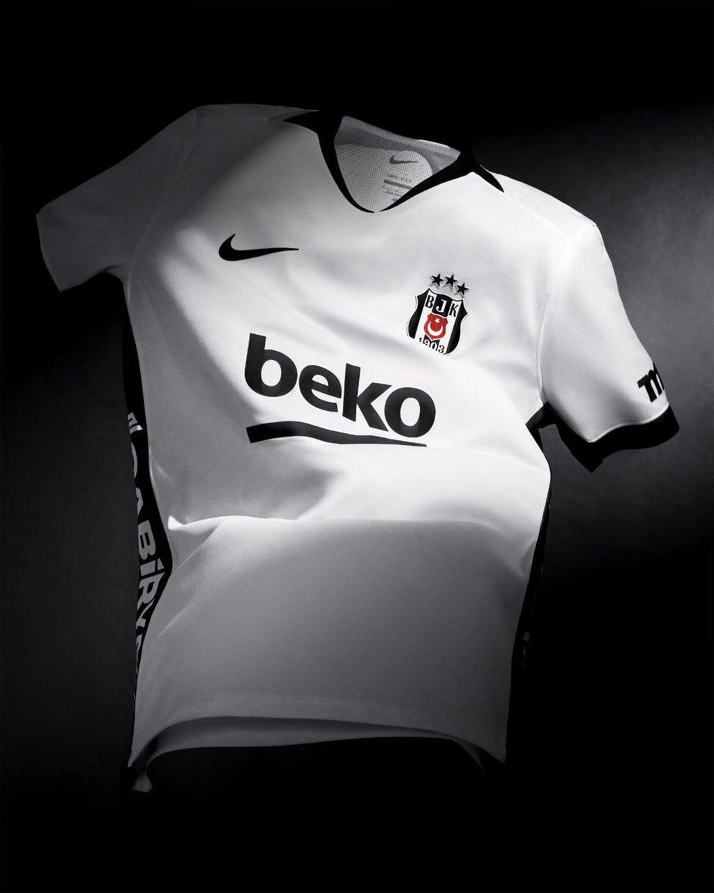 Camiseta Besiktas 2026/27 - 1ª Equipación